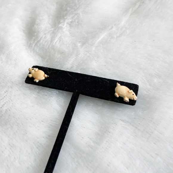 Vintage Pig Stud Earrings - Picture 3 of 4
